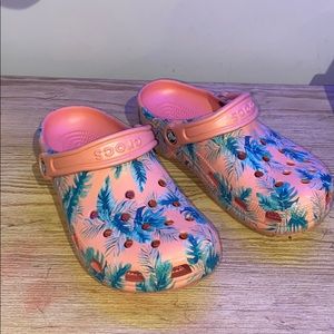 CROCS teal and coral palm tree